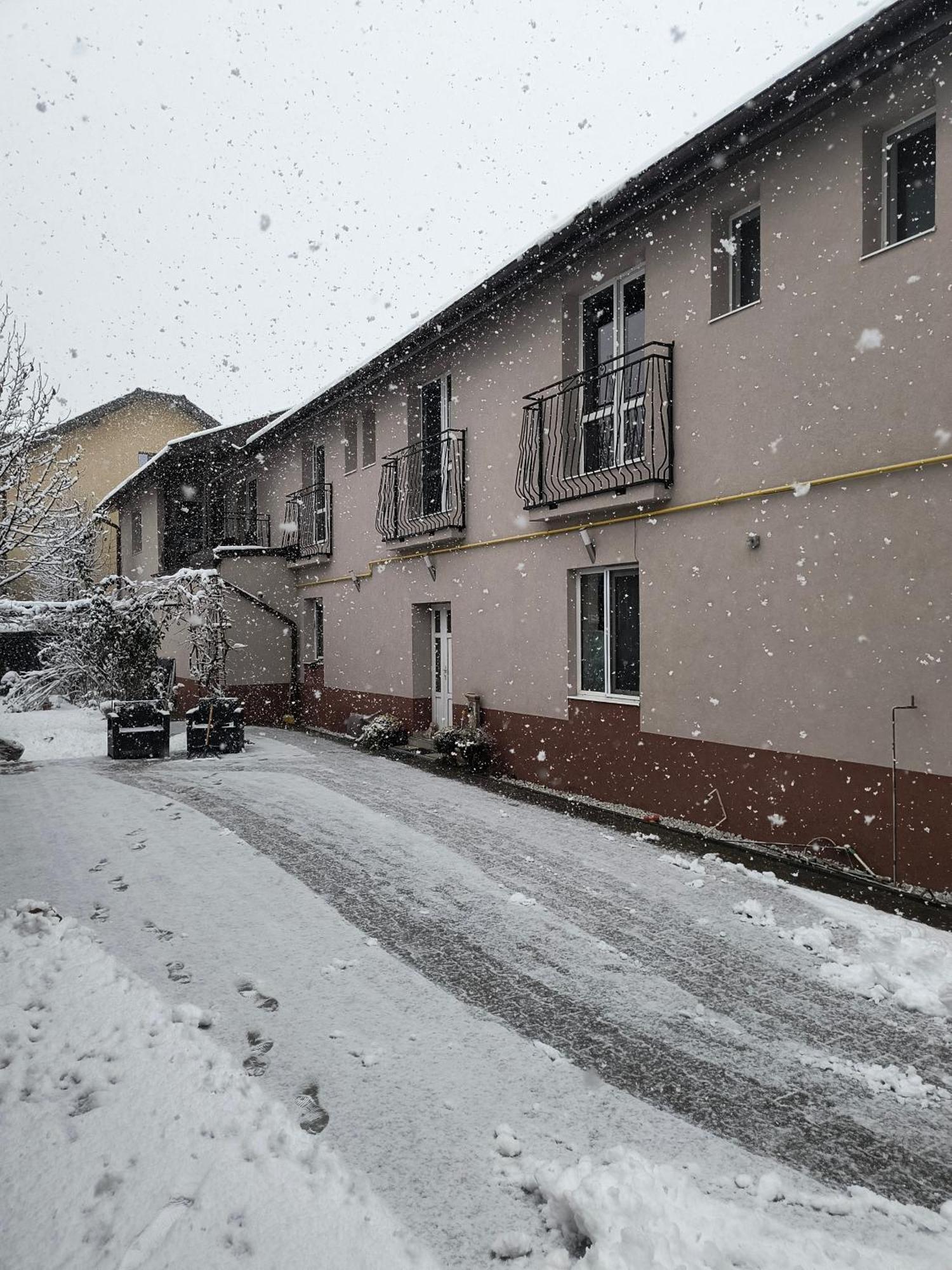 Casa Mais Braşov Exterior foto